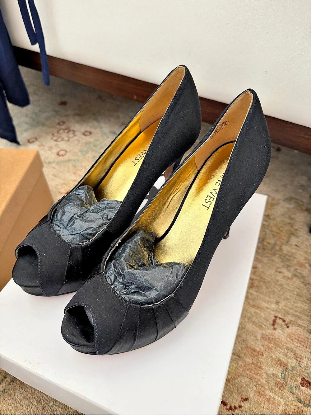 Nine West Black Black Satin Peep Toe Heels Size 7